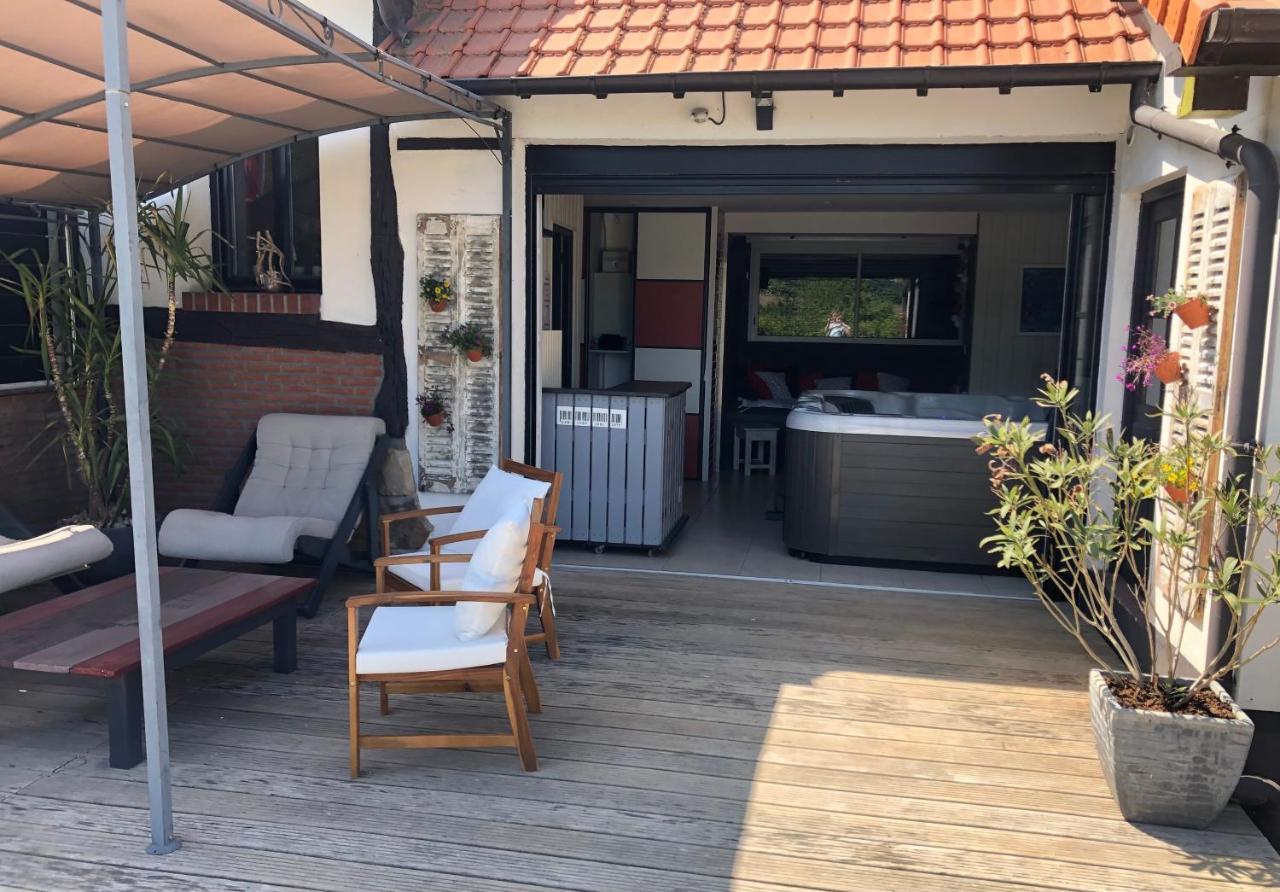 Gite Piscine Jacuzzi Privatises Clos Valentin Freulleville Zewnętrze zdjęcie